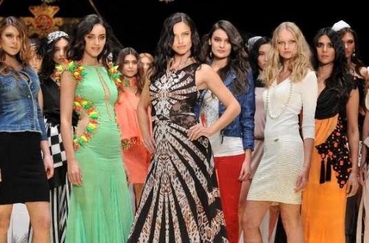 Adriana Lima Antalya'da podyuma çıkacak