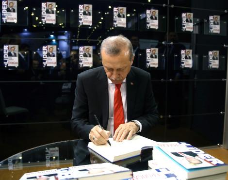 Siyasi Liderlik ve Recep Tayyip Erdoğan