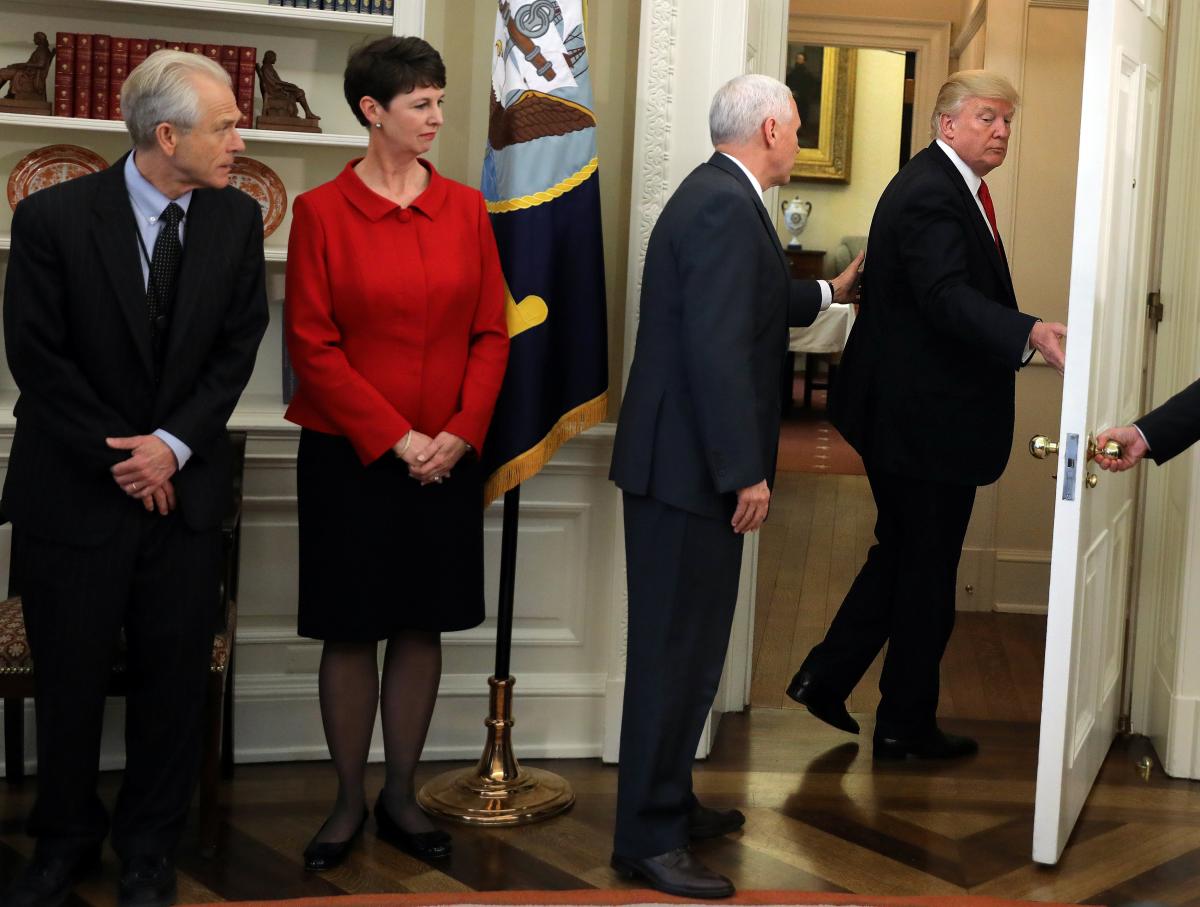 Trump Flynn sorularını dinlemedi