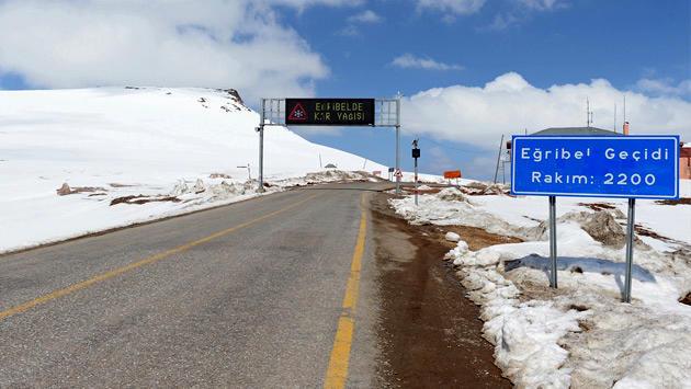 Eğribel Tüneli'nin yarısı tamamlandı