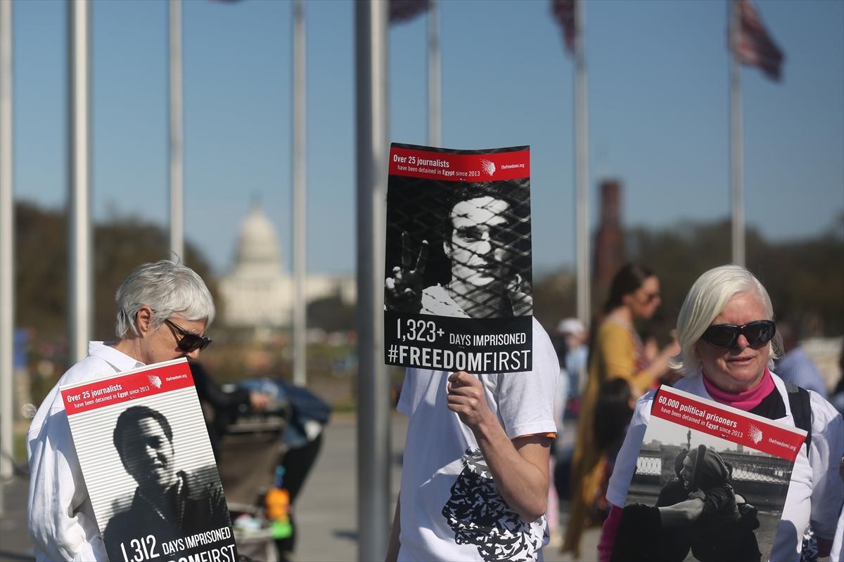 ABD'de darbeci Sisi protesto edildi