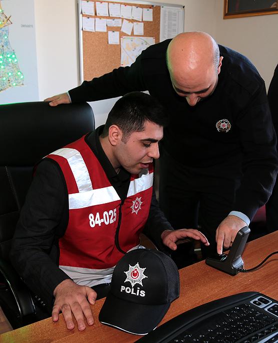 Engelli çocukların polislik hayali gerçekleştirildi