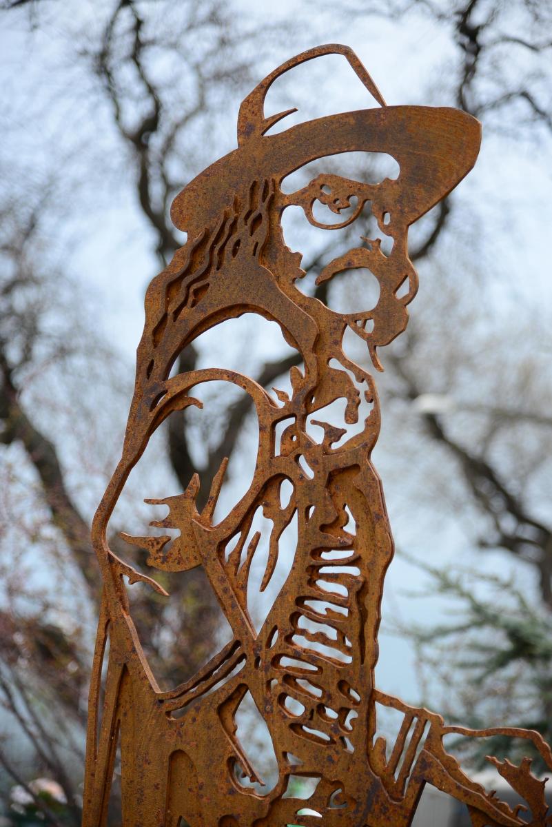 Cem Karaca'nın heykeli Moda'da