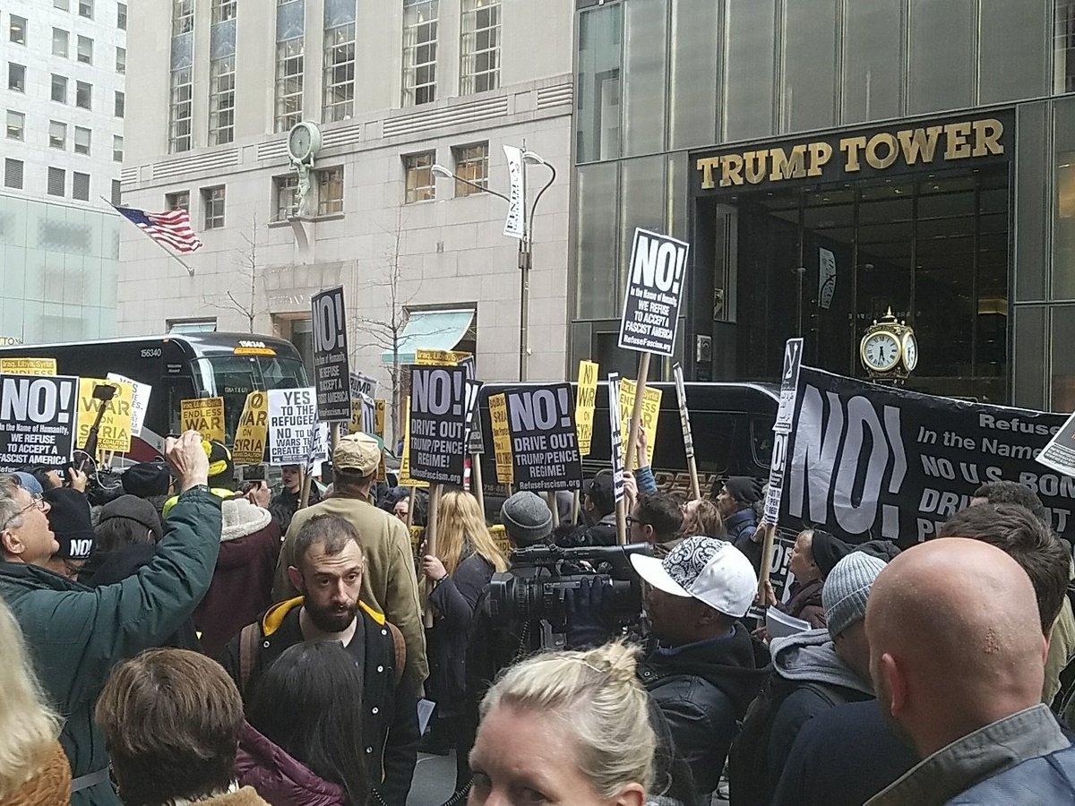 Trump'a Suriye protestosu