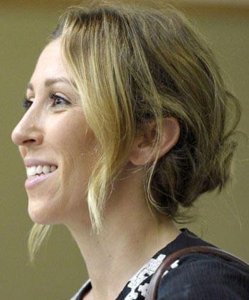 Ödüllü öğretmendi, öğrencisini istismar etti