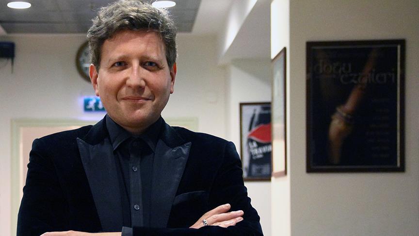 Fransız piyanistten Avrupa'ya; Türkiye eleştirisi