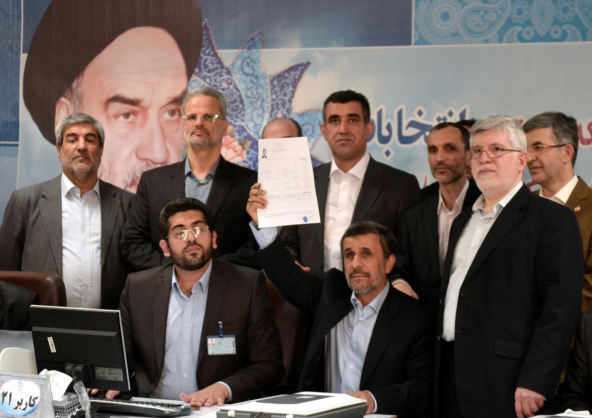 İran'da Ahmedinejad karşıtı kampanya başladı