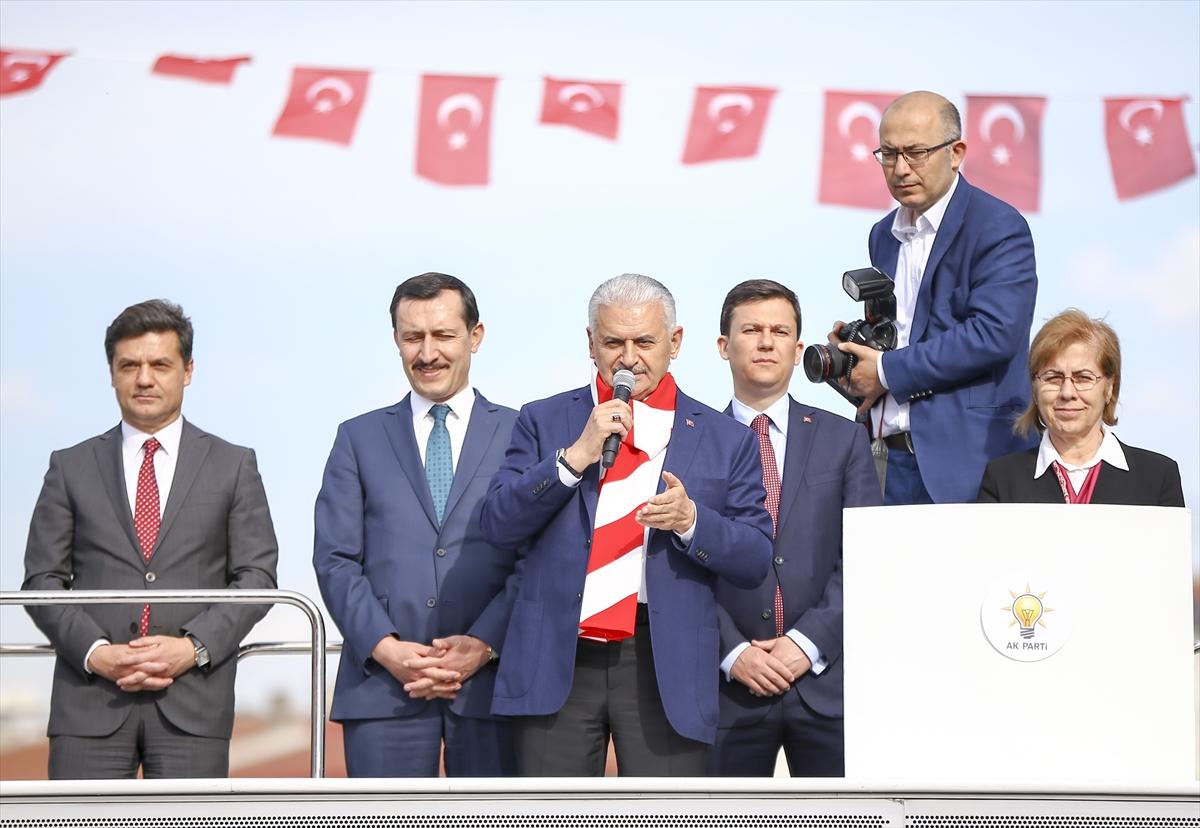 Binali Yıldırım Ankara'da konuştu