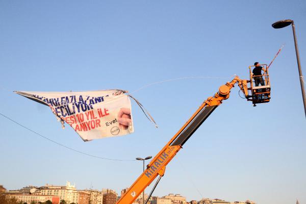 Seçim yasakları başladı pankartlar toplanıyor