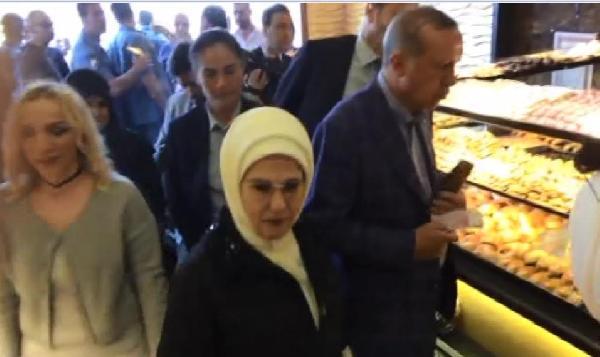 Erdoğan oyunu kullandıktan sonra alışveriş yaptı