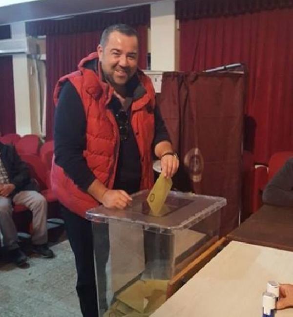 Ünlüler sandık başında