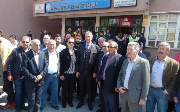 Hüsnü Bozkurt oyunu kullandı