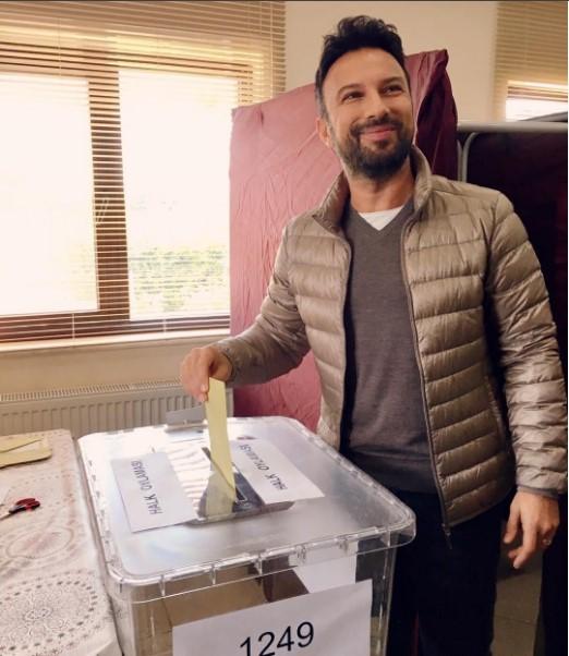 Ünlüler sandık başında