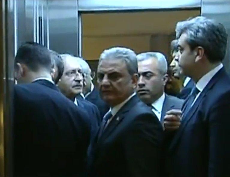 CHP'liler Kemal Kılıçdaroğlu'nu yuhaladı