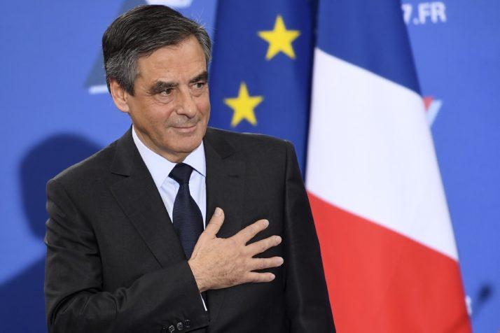 Sarkozy oyunu Fillon'a verecek