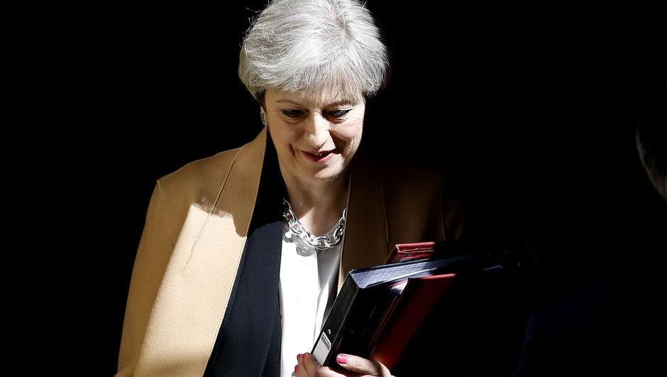 Theresa May, seçim öncesi TV programlarına katılmayacak