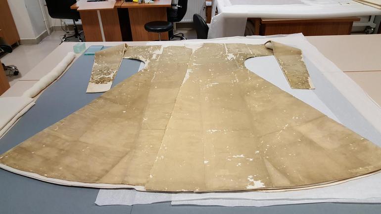 Yavuz Sultan Selim'in kaftanı 12 yıl sonra türbede