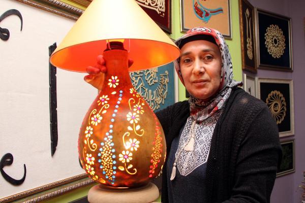 Elinin değdiği kabaklar ışık saçıyor