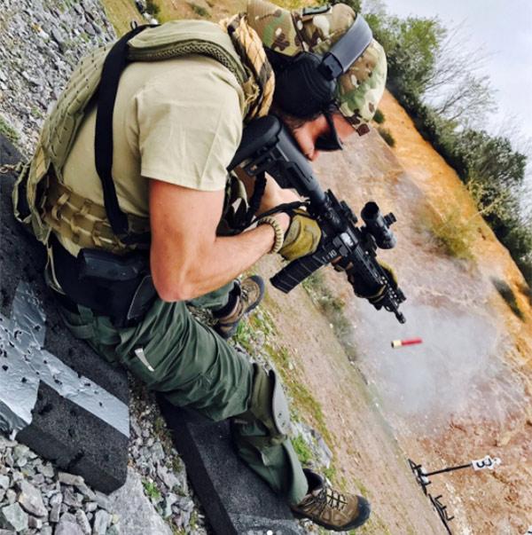 Kadir Doğulu atış poligonunda