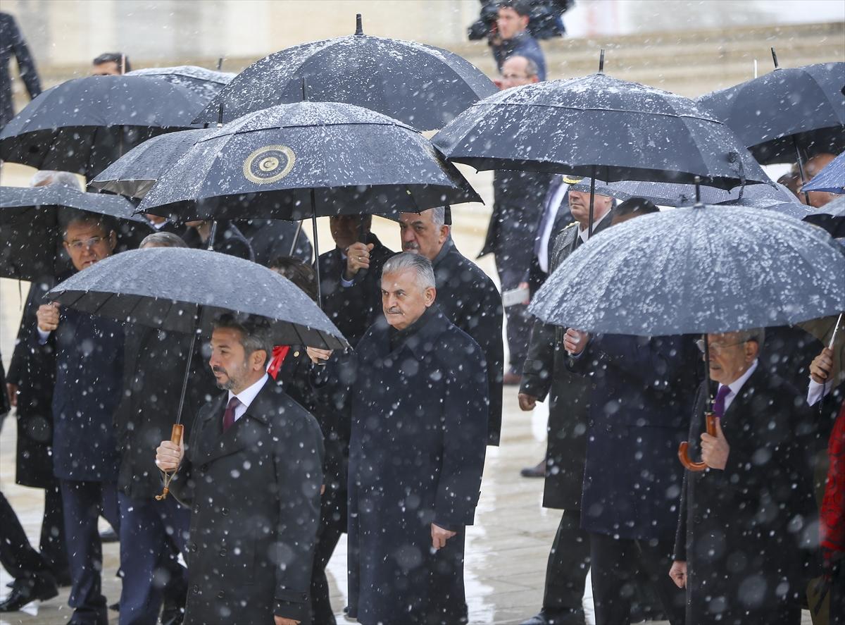 Anıtkabir'de 23 Nisan için ilk tören