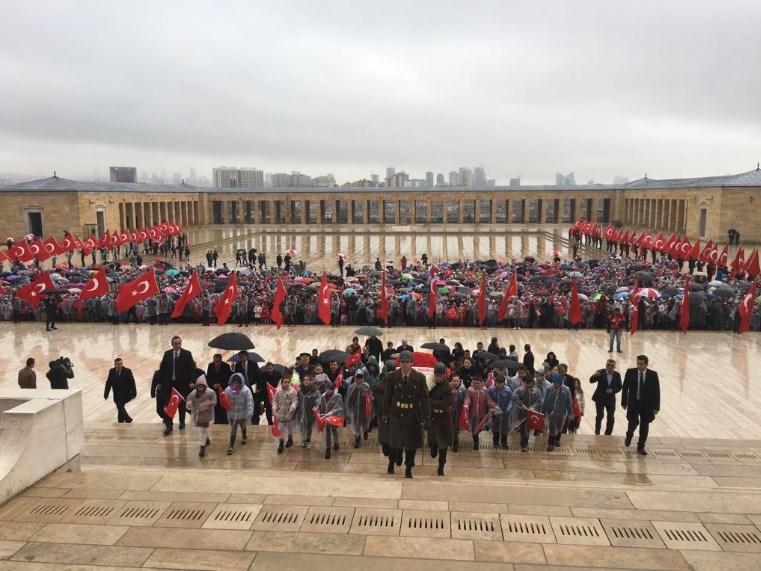 Anıtkabir'de 23 Nisan için ilk tören