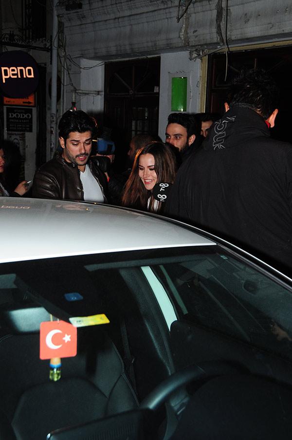 Fahriye Evcen-Burak Özçivit çiftine Özcan Deniz soruldu