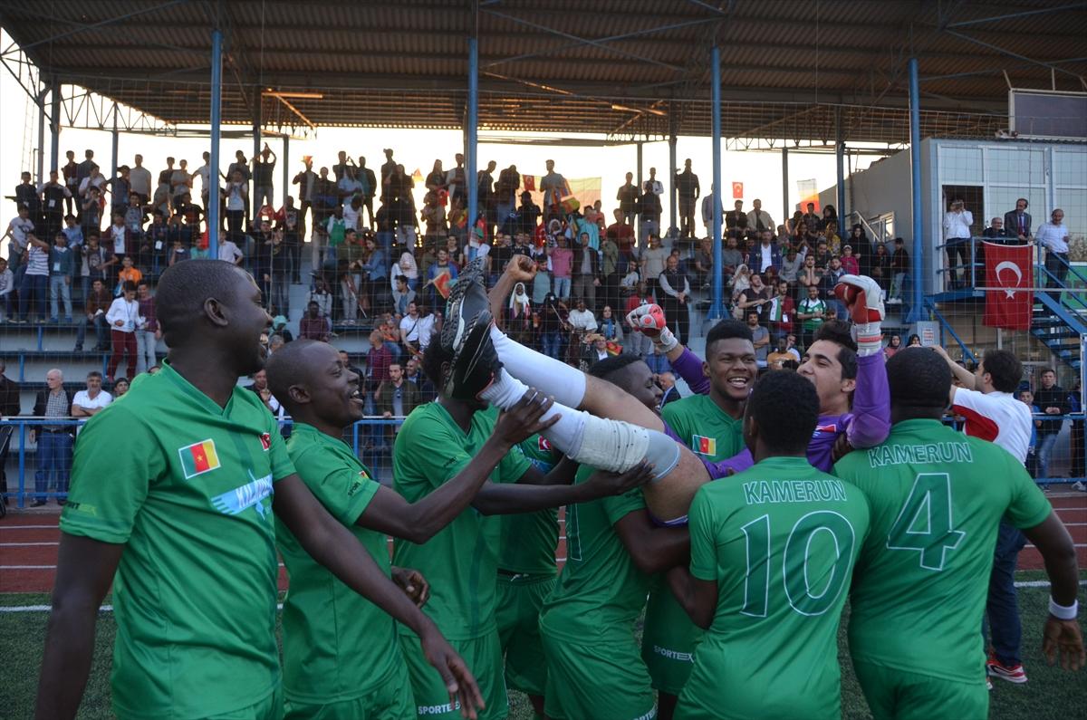 Kocaeli'de Mini Dünya Kupası'nı Kamerun kazandı