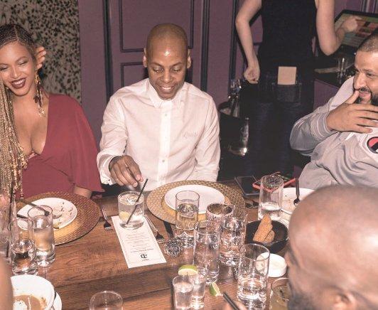 Hamile Beyonce yeni bir fotoğraf paylaştı