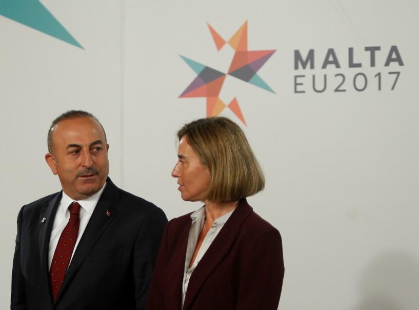 AB: Türkiye ile müzakereler askıya alınamaz