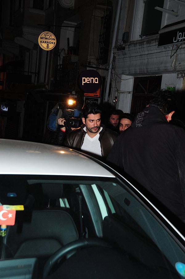 Fahriye Evcen-Burak Özçivit çiftine Özcan Deniz soruldu