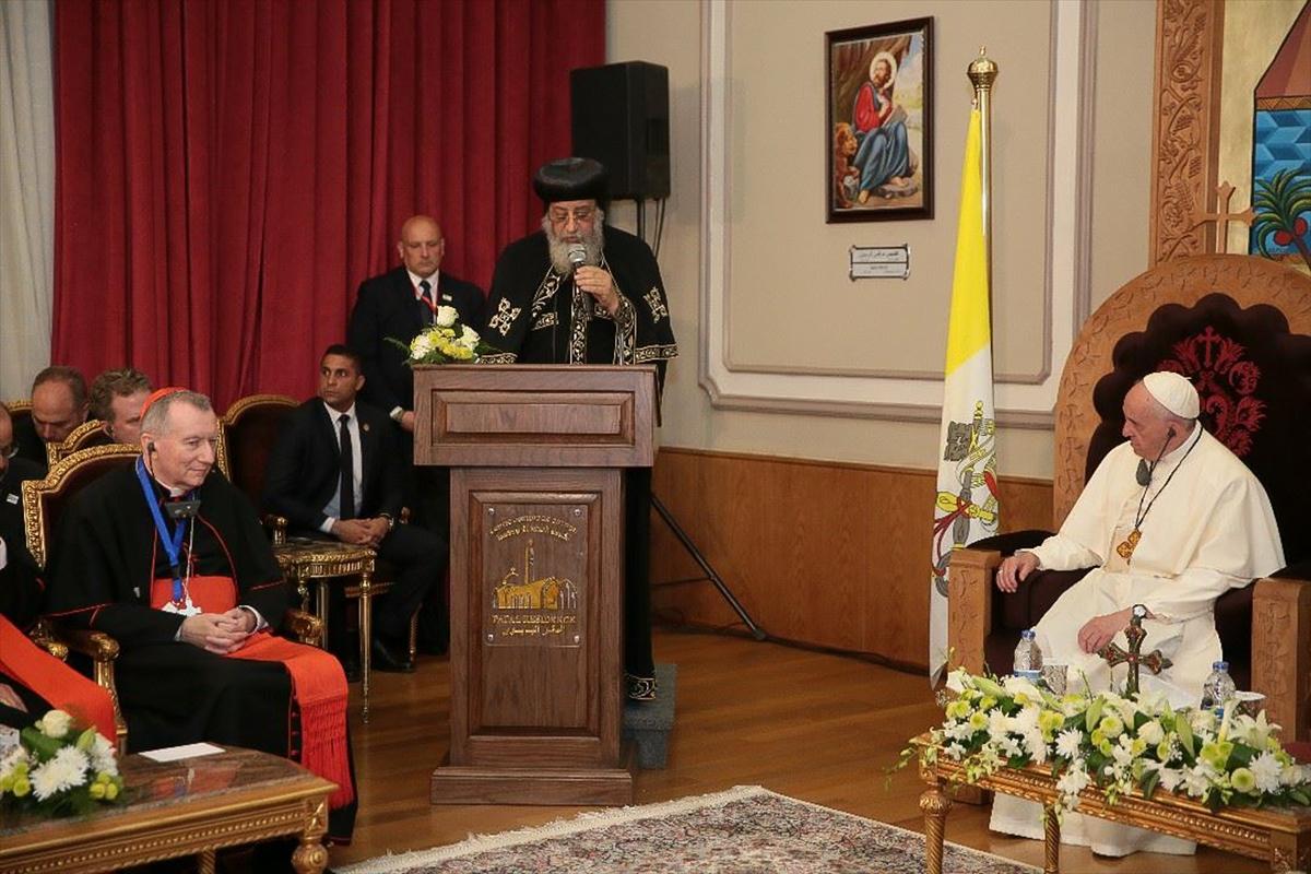 Papa Franciscus Kıpti Kilisesi lideriyle buluştu