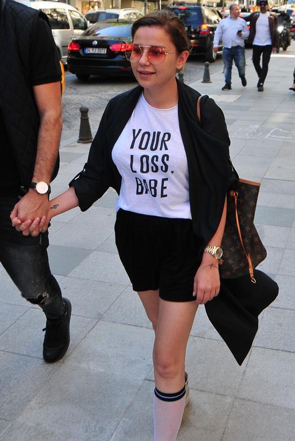 Merve Özbey ile sevgilisi arasındaki boy farkı