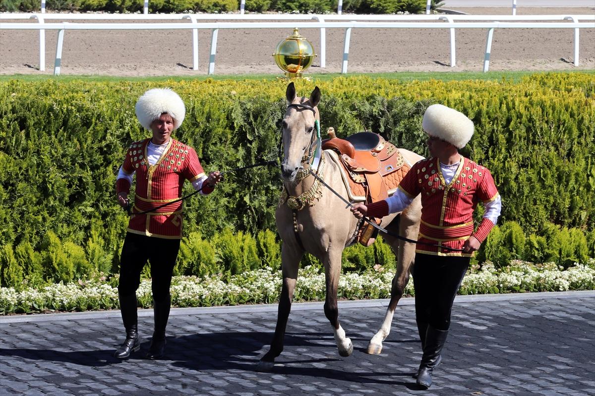 Türkmenistan'da At Bayramı etkinlikleri