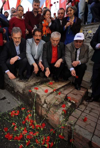 Taksim'de 1 Mayıs 1977 anıldı