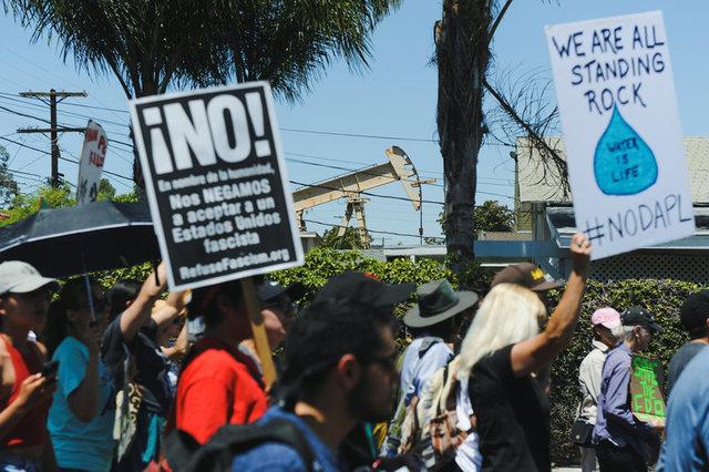 İklim değişikliği yürüyüşü Trump protestosuna dönüştü