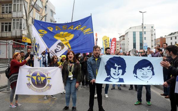 Taraftar grupları 1 Mayıs kutlamalarında