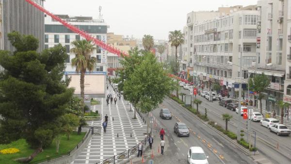 Şanlıurfa’yı toz bulutu kapladı
