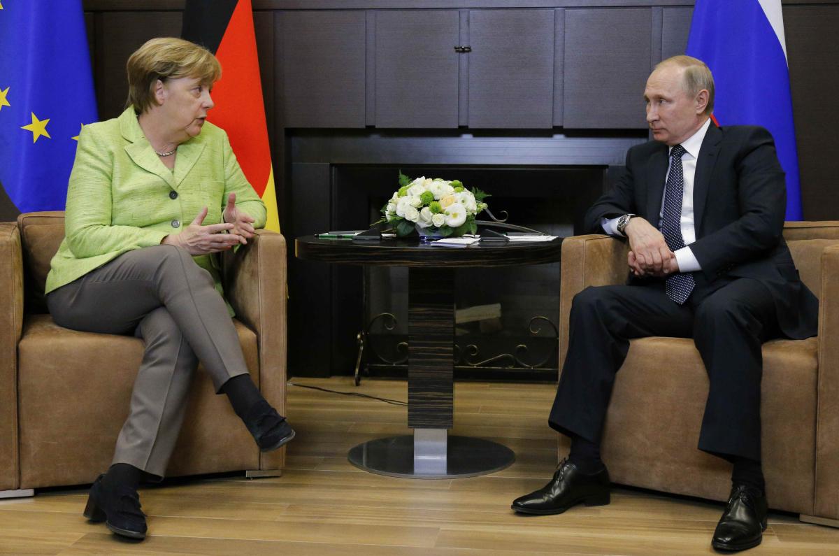 Angela Merkel Rusya'da