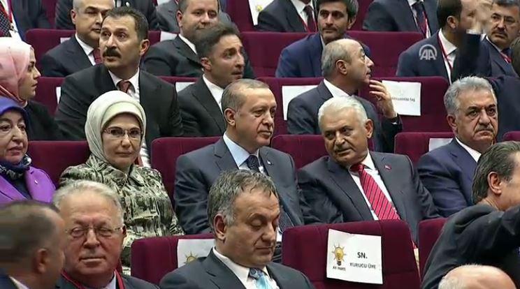 Erdoğan'ın AK Parti'ye dönüşü