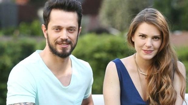 Aslı Enver, Murat Boz'u terketti