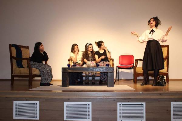 Bakkaldı, yönetmen oldu