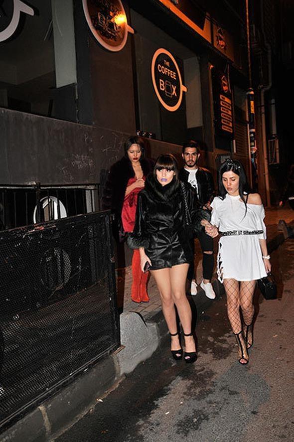 Nihal-Bahar Candan kardeşlere Murat Boz soruldu