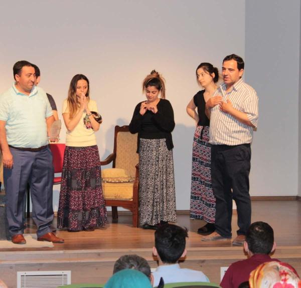 Bakkaldı, yönetmen oldu