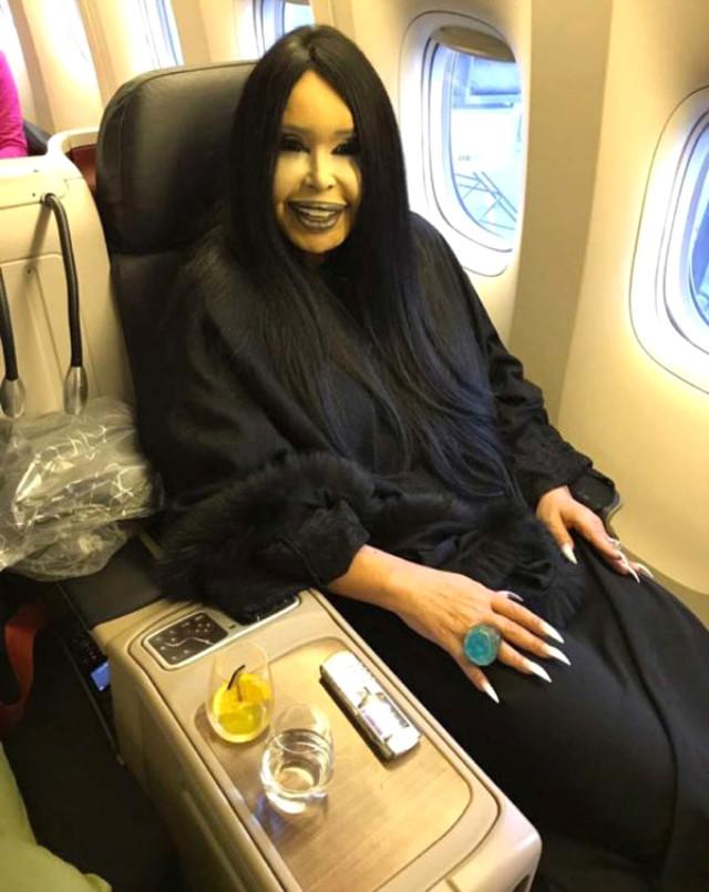 Bülent Ersoy 40 bavulla uçağa bindi