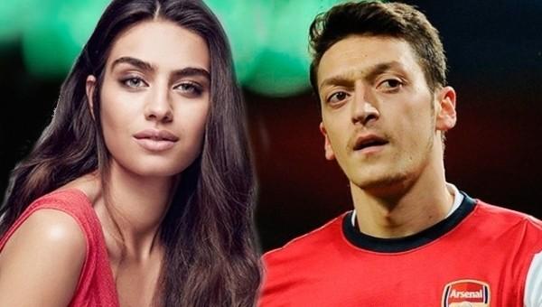 Mesut Özil Amine Gülşe'yi teselli etti