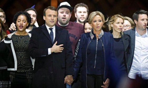 Macron'dan yaş açıklaması