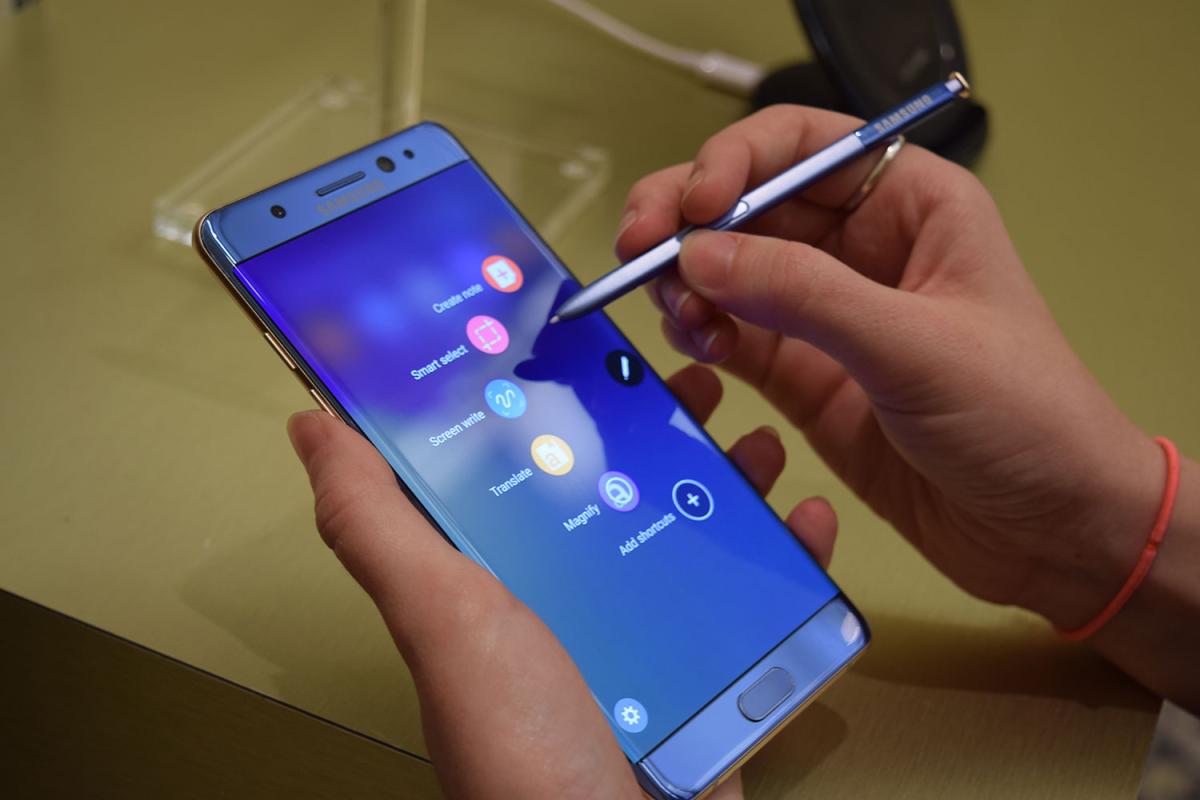 Galaxy Note 7R indirimle geliyor