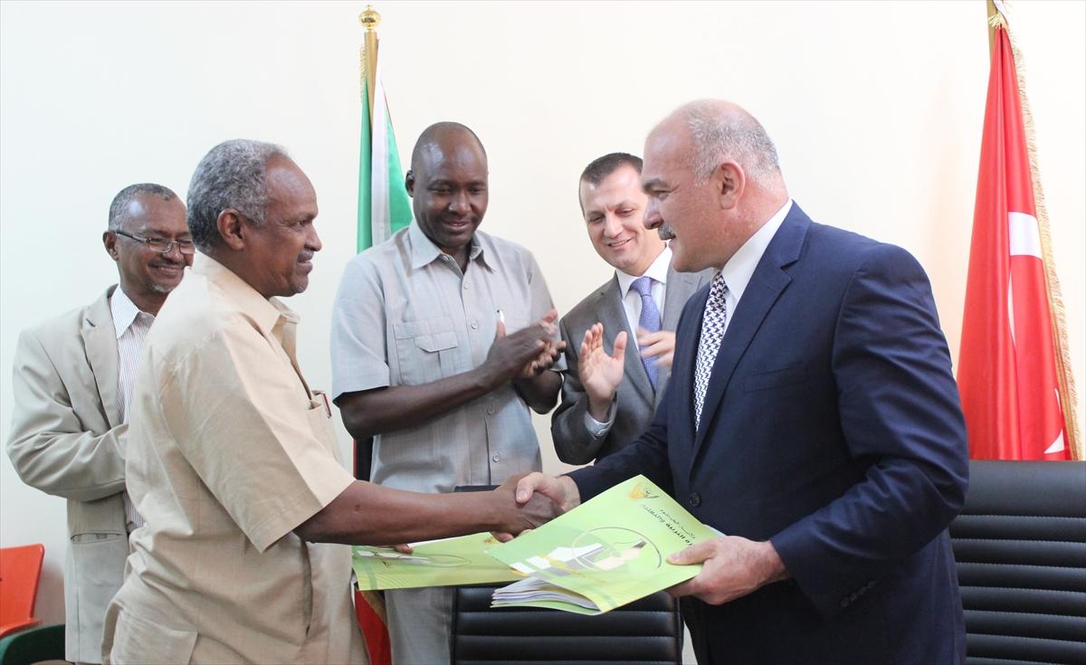 Sudan'daki FETÖ okulları devredildi