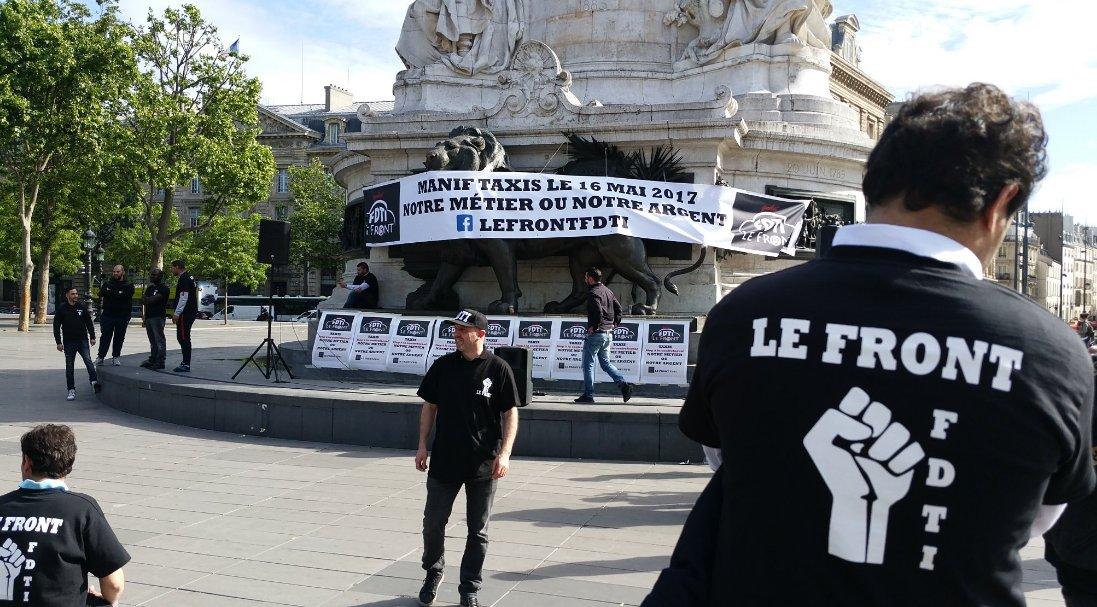 Paris’te taksicilerin 6 saatlik eylemi