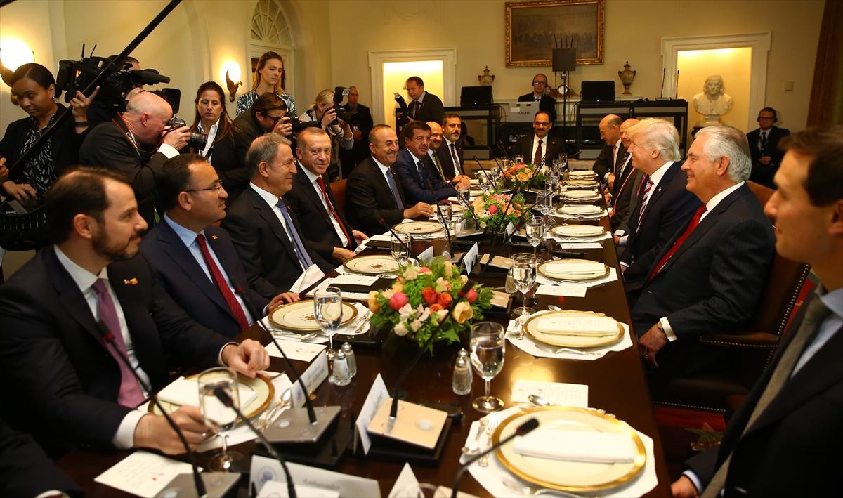 Trump, Erdoğan'ı kapıda uğurladı